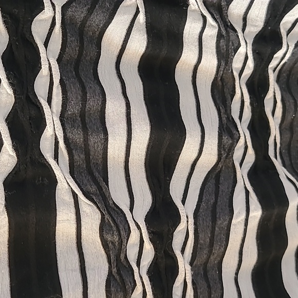 Top frpom marie claire.strechy - Picture 4 of 6